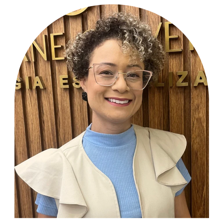Cíntia S. de Oliveira