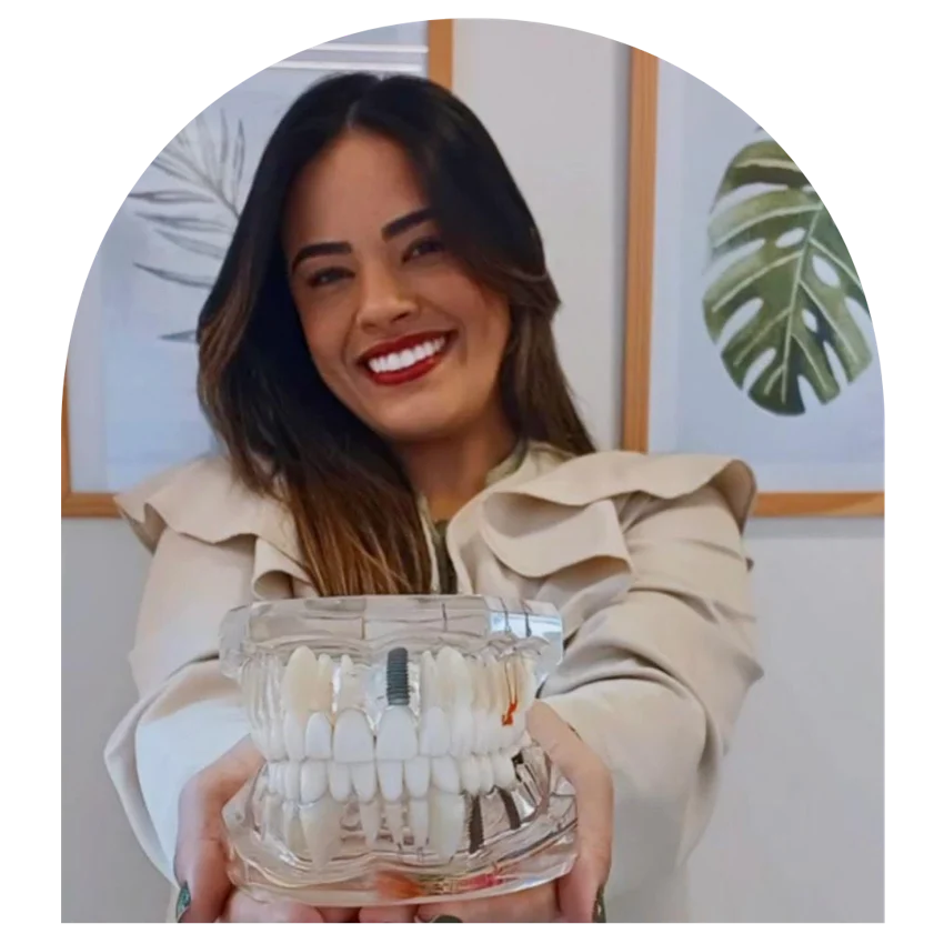 Dra. Isabella Azevedo Affonso